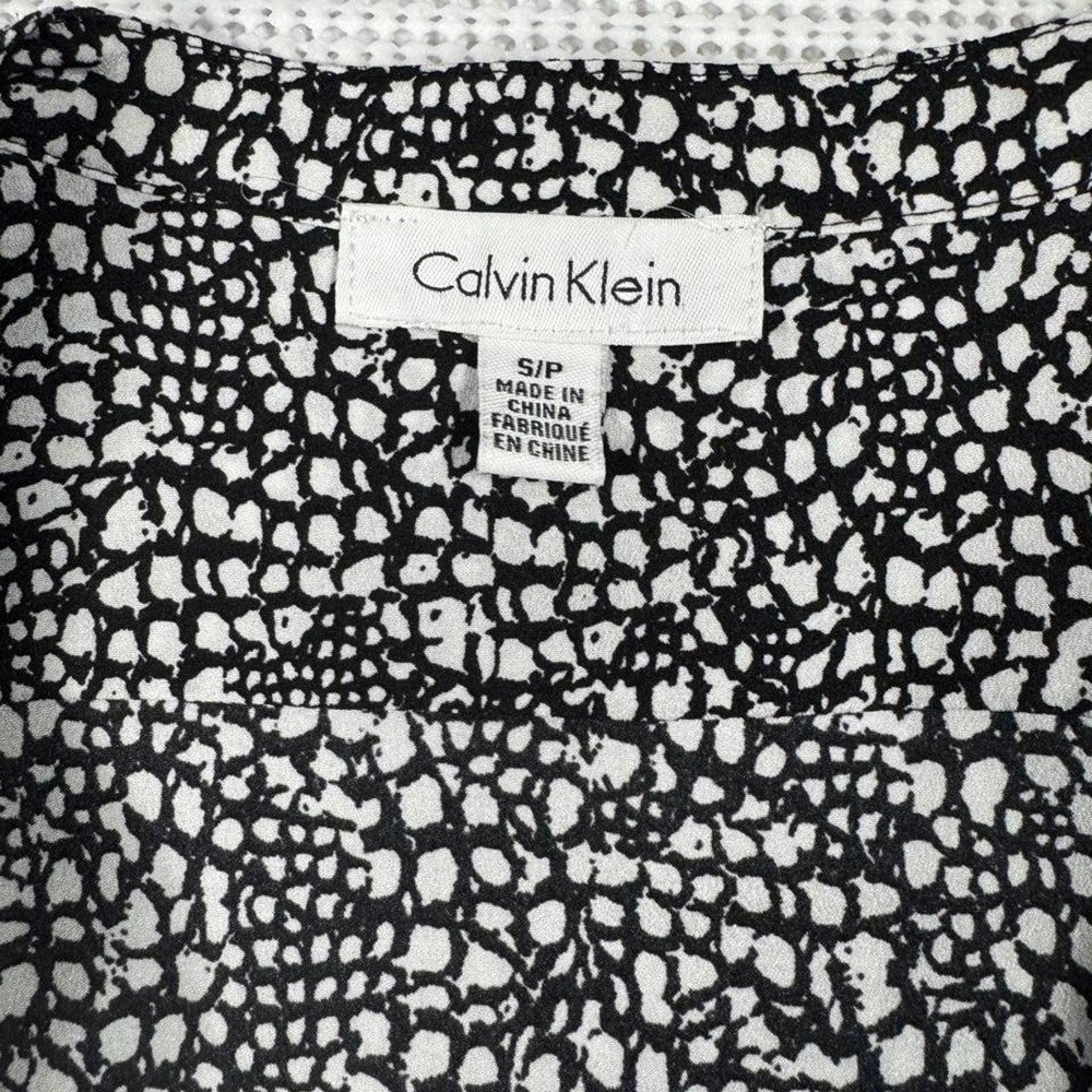 Calvin Klein Womens Black White Abstract Print Button Up Blouse Small ZC5A9547